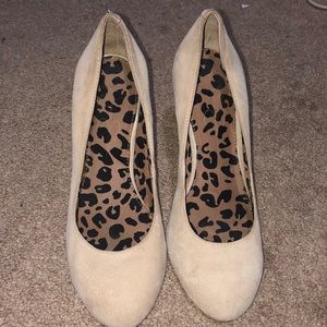 Jessica Simpson Nude Heels